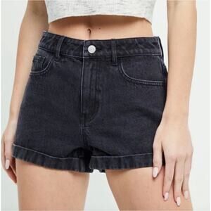 PacSun Roll Cuff Denim Mom Shorts Size 28 Washed‎ Black